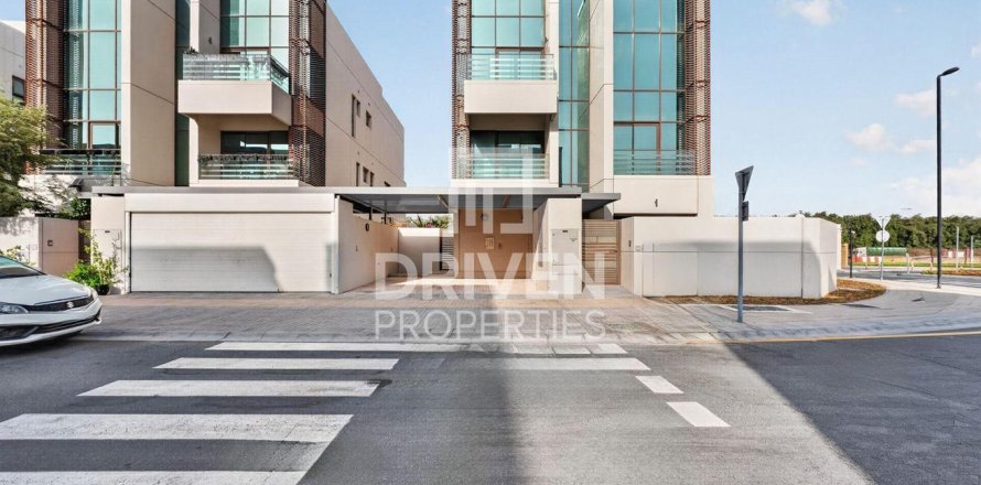 Vilë në Meydan, Dubai, Emiratet e Bashkuara Arabe 6 dhoma gjumi, 554.82 m2. № 746539