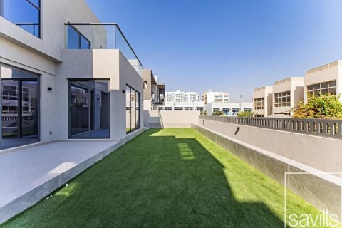 Villa para arrendamento em Al Furjan, Dubai, EAU 5 quartos, 599.97 m2 № 753572 - foto 18