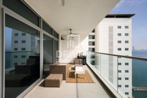 Apartment in Palm Jumeirah, Dubai, UAE 1 bedroom, 106.1 sq.m. № 765567 - photo 16