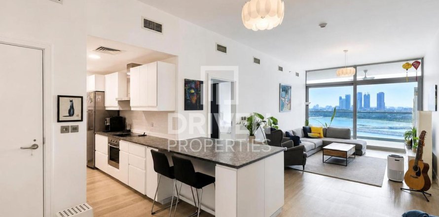 Apartment in Palm Jumeirah, Dubai, UAE 1 bedroom, 106.1 sq.m. № 765567