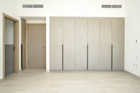 Vila u Al Furjan, Dubai, UAE 4 spavaćih soba, 358 m2 Br. 739928 - fotografija 8