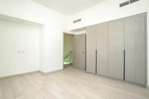 Vila u Al Furjan, Dubai, UAE 4 spavaćih soba, 358 m2 Br. 739928 - fotografija 14