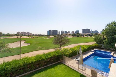Villa sa Dubai Sports City, Dubai, UAE 6 silid-tulugan, 1474.93 sq.m. № 764756