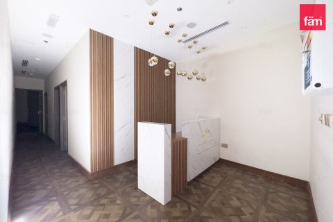 Myymälä Dubai, Arabiemiraatit 120.1 m2 № 763987