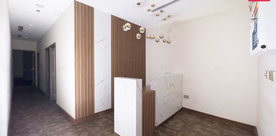 مغازه در Dubai ، امارات متحده عربی 120.1 متر مربع.  شماره 763987