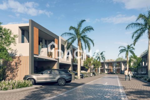 خانه شهری در Dubai Investment Park، Dubai ، امارات متحده عربی 4 خوابه ، 156 متر مربع.  شماره 740609