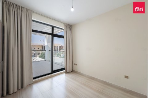 Radový dom v Dubai, SAE 4 spálne, 274.5 m2 č. 699756 - Fotografia 3