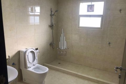 Villa zur Miete in Khalifa City, Abu Dhabi, VAE 7 Schlafzimmer, 2090.3 m2 Nr. 521164 - Foto 21