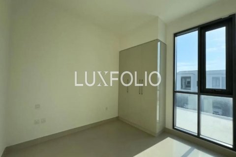 Villa te huur in Dubai Hills Estate, Dubai, VAE 4 slaapkamers, 281 vr.m., nr 628230 - foto 5