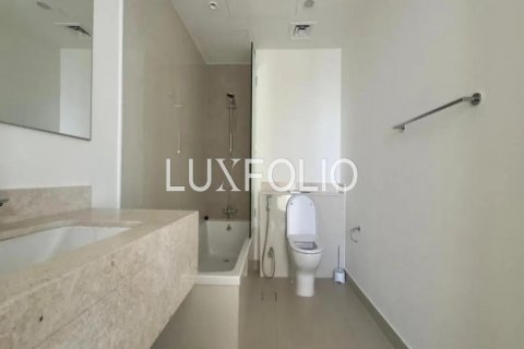 Villa te huur in Dubai Hills Estate, Dubai, VAE 4 slaapkamers, 281 vr.m., nr 628230 - foto 15