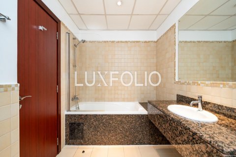 Üürile anda korter asukohaga Jumeirah Beach Residence, Dubai, AÜE: 2 magamistoaga, 132 m² Nr 628147 - pilt 11