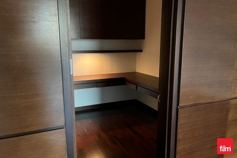 Müüa korter asukohaga Downtown Dubai (Downtown Burj Dubai), AÜE: 2 magamistoaga, 152.3 m² Nr 645877 - pilt 11