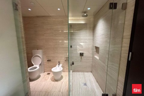 Müüa korter asukohaga Downtown Dubai (Downtown Burj Dubai), AÜE: 2 magamistoaga, 152.3 m² Nr 645877 - pilt 15