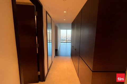 Müüa korter asukohaga Downtown Dubai (Downtown Burj Dubai), AÜE: 2 magamistoaga, 152.3 m² Nr 645877 - pilt 2