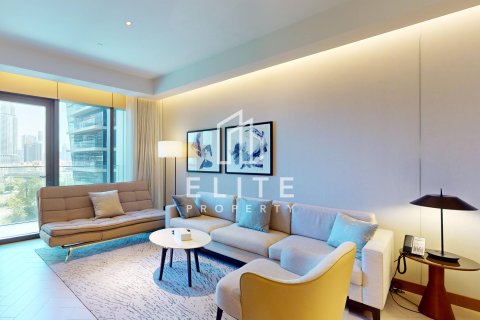 Downtown Dubai (Downtown Burj Dubai)、Dubai、UAE にあるマンション販売中 3ベッドルーム、155 m2、No762965 - 写真 2