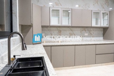 Huvila Yas Island, Abu Dhabi, Arabiemiraatit 5 makuuhuonetta, 672.1 m2 № 690667 - kuva 16