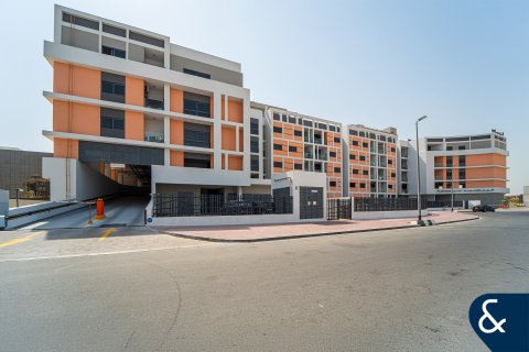 Здание в Дубай Инвестмент Парк, ОАЭ 178 спален, 38691м2 № 666564