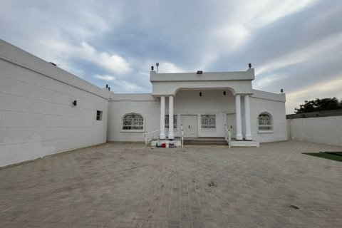 Купити віллу в Seih Al Ghubb, Рас-эль-Хайма, ОАЕ 5 спалень, 929м2, № 735245 - фото 2