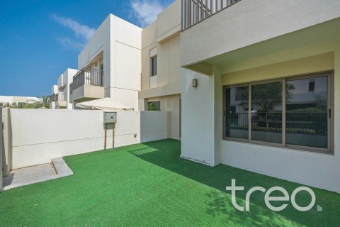 Villa in Town Square, Dubai, UAE 3 bedrooms, 196.77 sq.m. № 755460 - photo 8