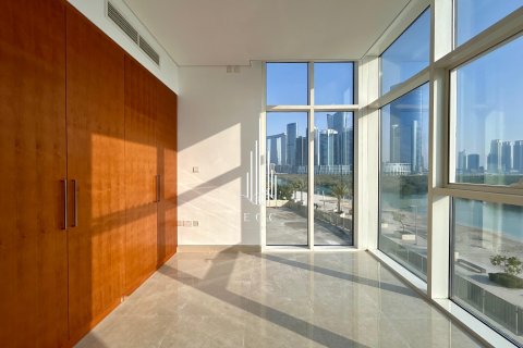 Apartmen di Al Reem Island, Abu Dhabi, UAE 2 bilik tidur, 120.8 meter persegi № 482180 - foto 4