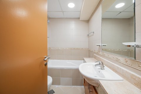 Apartmán v Jumeirah Lake Towers, Dubai, SAE 3 spálne, 135.27 m2 č. 762768 - Fotografia 14