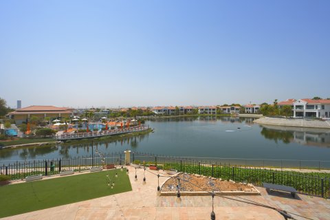 فيلا للبيع في Jumeirah Islands، دبي، الإمارات العربية المتحدة 4 غرفة نوم ، 492.39 متر مربع ، رقم 762771 - صورة 4