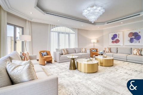 וילה ב Palm Jumeirah, Dubai, איחוד האמירויות 5 חדרי שינה, 622 מ