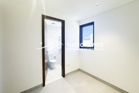 Villa en venta en Abu Dhabi, EAU 4 dormitorios, 780 m2 № 591605 - foto 8