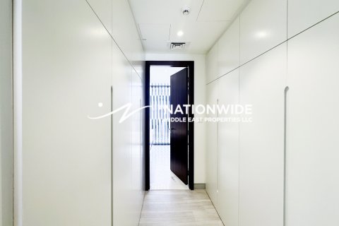 Villa en venta en Abu Dhabi, EAU 4 dormitorios, 780 m2 № 591605 - foto 16