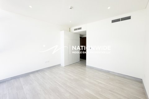 Villa en venta en Abu Dhabi, EAU 4 dormitorios, 780 m2 № 591605 - foto 17