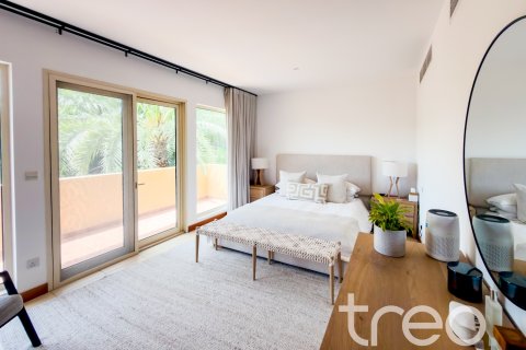 Villa in Arabian Ranches, Dubai, UAE 5 bedrooms, 450.49 sq.m. № 753620 - photo 14