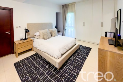 Villa in Arabian Ranches, Dubai, UAE 5 bedrooms, 450.49 sq.m. № 753620 - photo 9