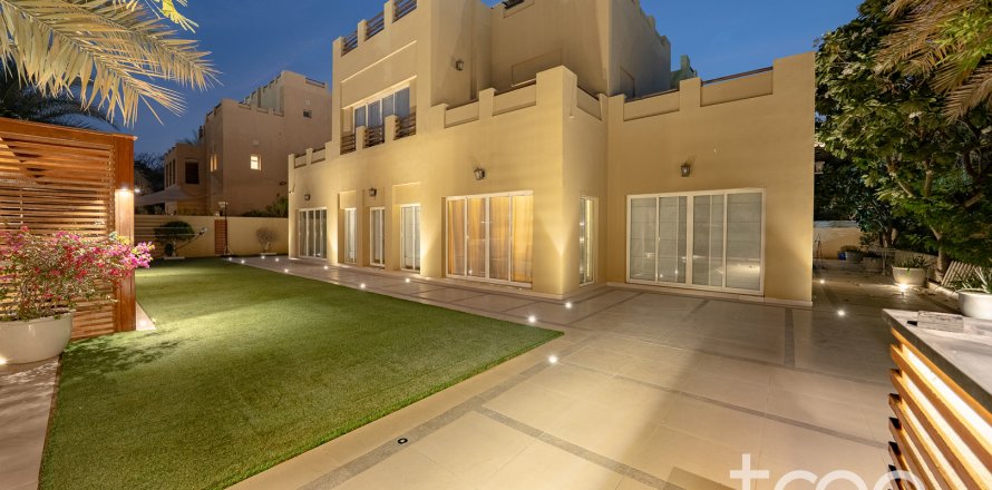 Villa in Arabian Ranches, Dubai, UAE 7 bedrooms, 505.67 sq.m. № 753618