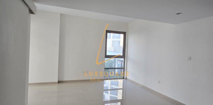 Apartment in Muwaileh, Sharjah, UAE 2 bedrooms, 107 sq.m. № 718667
