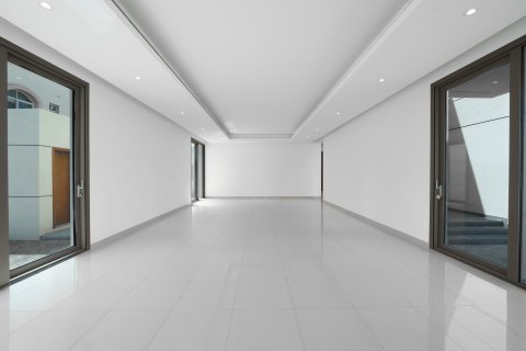 Villa in Shakhbout City, Abu Dhabi, UAE 6 bedrooms, 2157.91 sq.m. № 750411 - photo 6