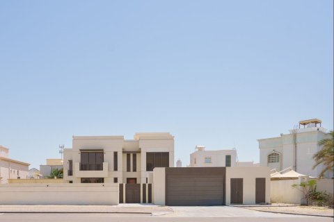 Villa in Shakhbout City, Abu Dhabi, UAE 6 bedrooms, 2157.91 sq.m. № 750411