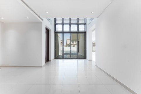 Villa in Shakhbout City, Abu Dhabi, UAE 6 bedrooms, 2157.91 sq.m. № 750411 - photo 5