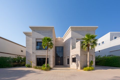 Villa sa Emirates Hills, Dubai, UAE 7 silid-tulugan, 1246.02 sq.m. № 768744