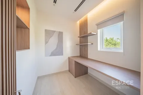 Villa til salg i The Lakes, Dubai, UAE 3 soveværelser, 245 kvm № 738062 - foto 12