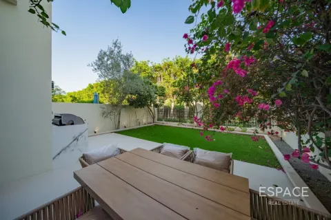 Villa til salg i The Lakes, Dubai, UAE 3 soveværelser, 245 kvm № 738062 - foto 19