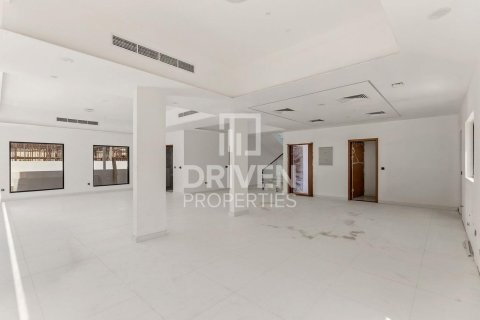 Villa in Al Furjan, Dubai, UAE 4 bedrooms, 608.61 sq.m. № 767942
