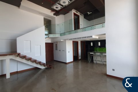 דירה ב Business Bay, Dubai, איחוד האמירויות 1 חדר שינה, 108 מ