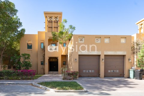 Villa itt: Al Furjan, Dubai, EAE, 3 hálószoba, 322 m², azonosító: 600290