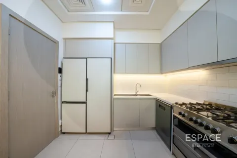 Vila v Al Furjan, Dubai, SAE 3 spálne, 244 m2 č. 737779 - Fotografia 9