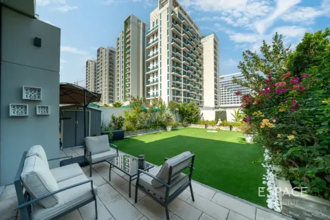 Vila v Al Furjan, Dubai, SAE 3 spálne, 244 m2 č. 737779 - Fotografia 19