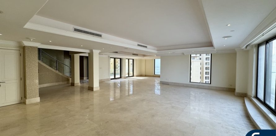 Katusekorter asukohaga Jumeirah Beach Residence, Dubai, AÜE: 4 magamistoaga, 586 m² Nr 688760