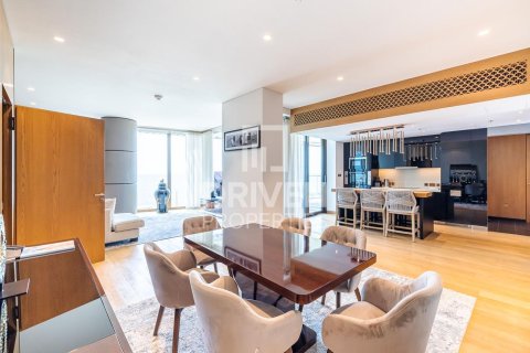 Leilighet i Jumeirah, Dubai, Emiratene 3 soverom, 244.33 kvm nr. 767026