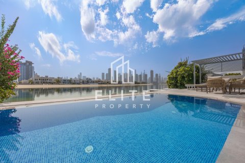 Huvila Palm Jumeirah, Dubai, Arabiemiraatit 5 makuuhuonetta, 679 m2 № 764623