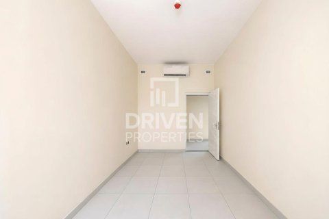 Labor Camp in Jebel Ali, Dubai, UAE 3403.78 sq.m. № 747071 - photo 5