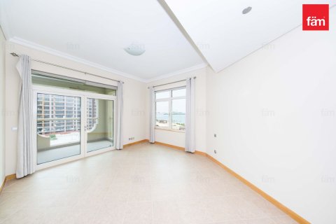 Palm Jumeirah, Dubai, UAE의 임대용 아파트 침실 2개, 185.5제곱미터 번호 722744 - 사진 15